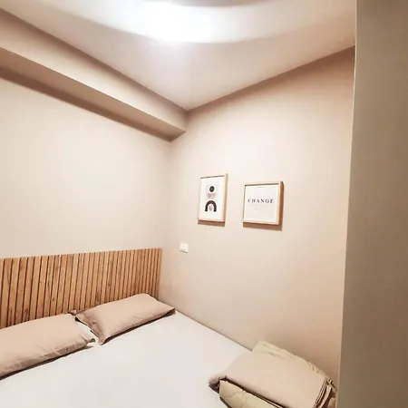 Quiet Getaway In Heart Of Apartment Tirana